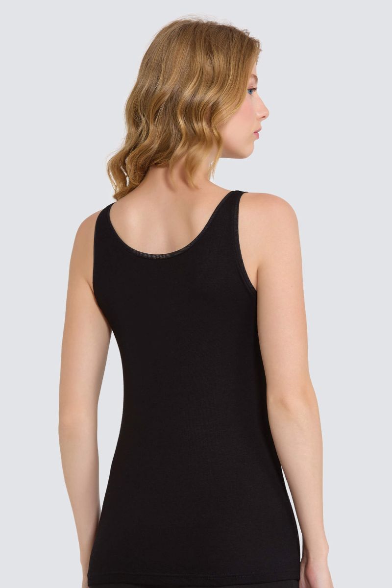 Berrak 7043 Kadın Atlet