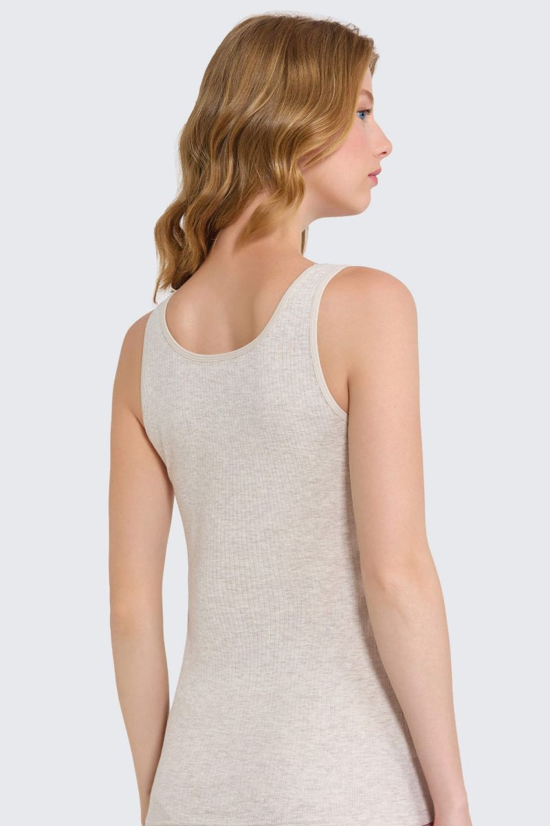 Berrak 7049 Kadın Atlet